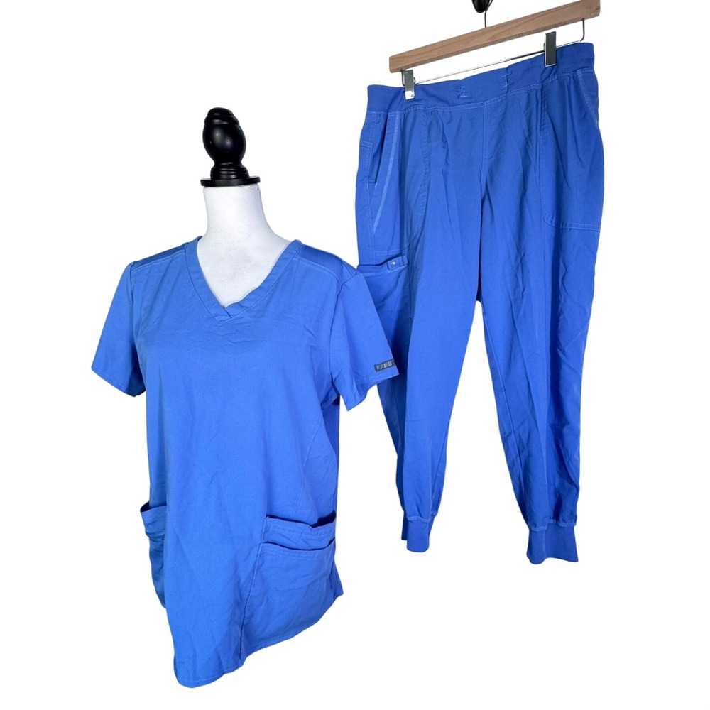 MED COUTURE Women Large Petite Touch Scrub Set Ceil Blue V-Neck Top Jogger Pants